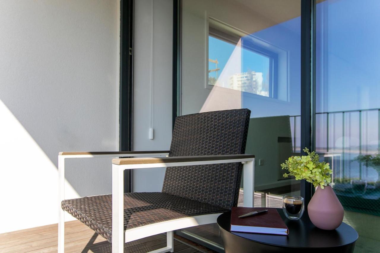 Lovelystay - Luxury 2Br Duplex Apartment In Foz Porto Exterior foto